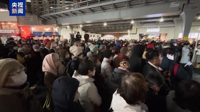 议员喊话高市不撤回错误言论就辞职 民众抗议军备扩张