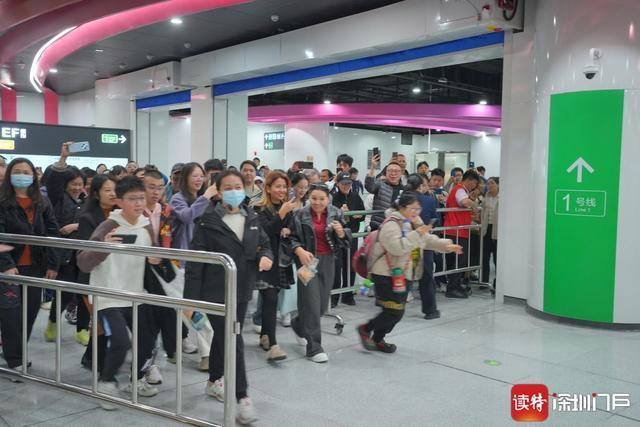 深圳地铁上新了 实现“区区通地铁”