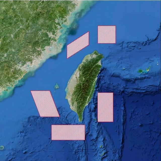 海军052D型导弹驱逐舰又上新 凌晨3点压向台舰