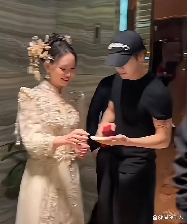 王嘉尔 你们老公在哪儿