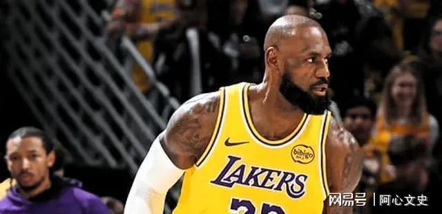 41岁詹姆斯秀大风车扣篮 不老神话再现