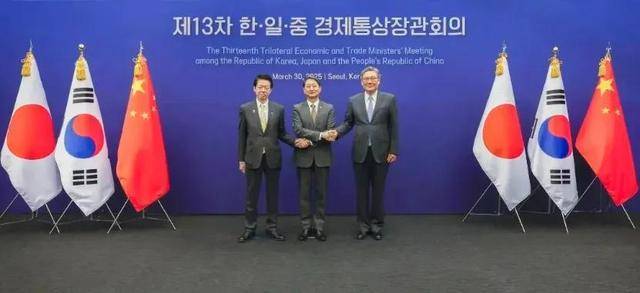 阎学通：北约已丧失防止战争的能力 欧洲安全机制失效