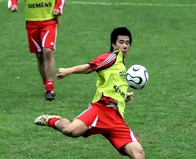 42岁国足前队长遭喷！诋毁U23后辈：点球晋级没意义，去练防守的