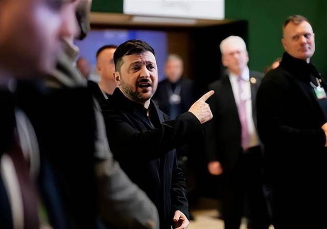 俄方邀请泽连斯基 试探与博弈并存