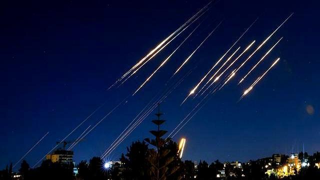 特朗普收到“内鬼”最新情报？伊朗局势紧张升级