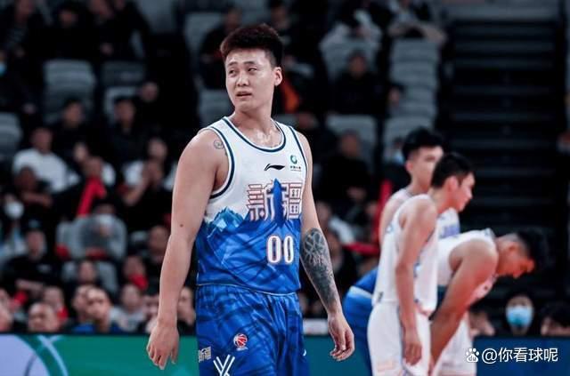 赵睿又惹事，回怼新疆队球迷也就罢了，但这话能这么说吗？ 不当言论引发争议