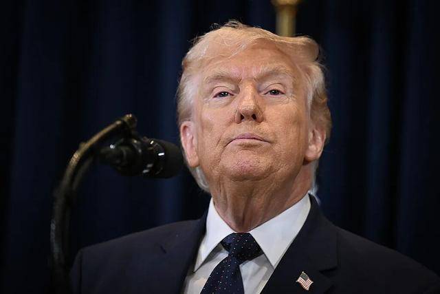 特朗普“停战”,还挺讽刺的