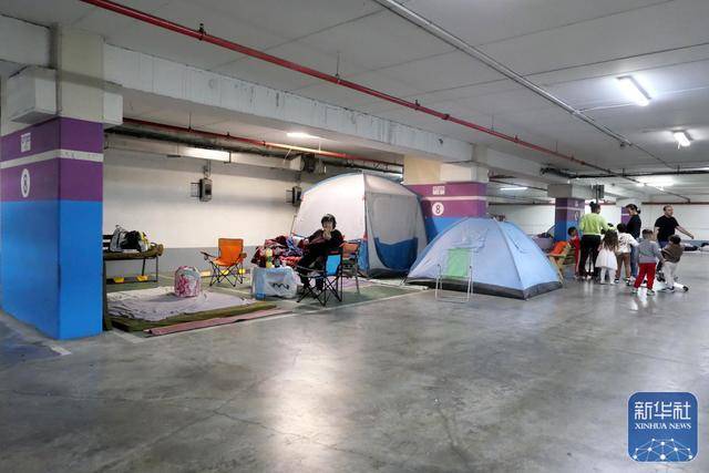 以色列民众的“地下生活” 防空避难新常态