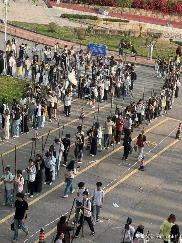 广州一地领证送甘蔗 甜蜜刷屏背后的故事