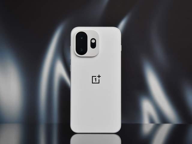 一加15T首发体验评测 小屏旗舰的极致表现