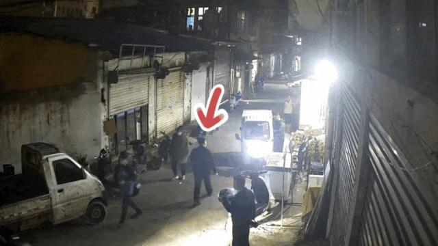 “免费烟花烫值了”他笑了网友心疼了 最帅逆行者