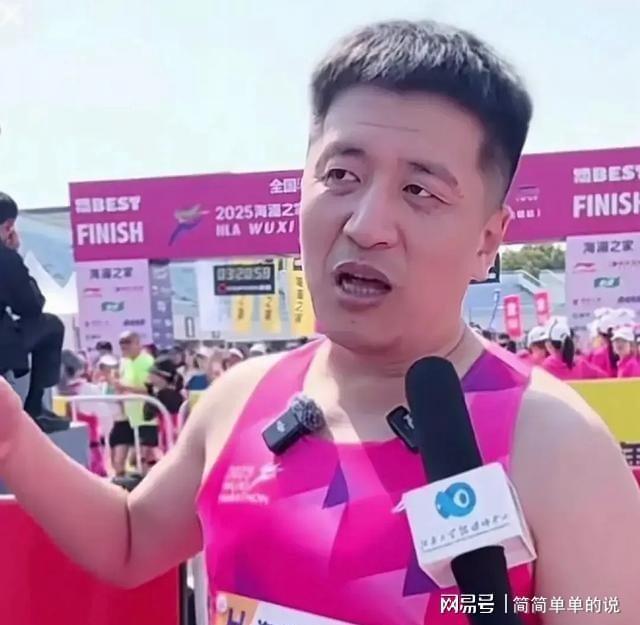 张雪峰最后一顿还在吃外卖 高强度工作与健康警示