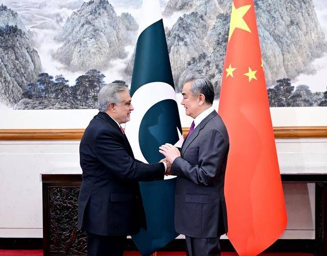 巴铁高官来华 谈的就是这个！