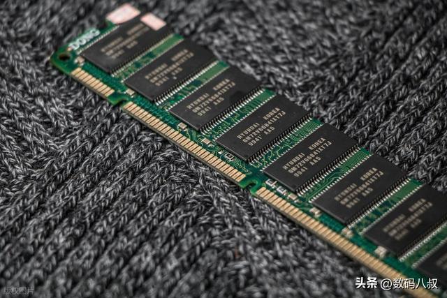 内存价格暴跌近50% 装机升级最佳时机
