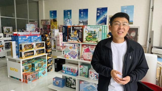 男子卖玩具枪被羁押后改判无罪获国赔