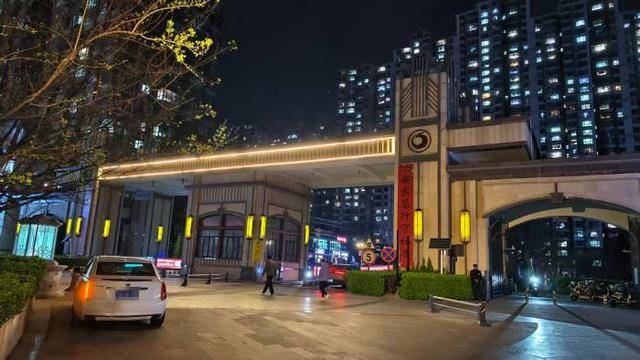 楼下开店楼上叫苦!燕郊燕京航城“住改商”乱象调查 十年乱象待解