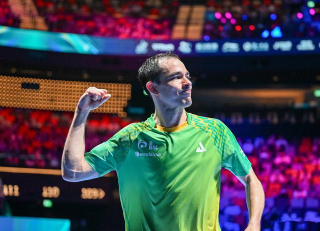 时隔一年,王楚钦再战卫冕冠军雨果 恩怨对决续写新篇章