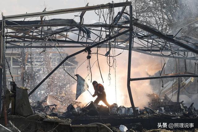 泽连斯基突然“服软”想谈了？战场局势逼迫妥协