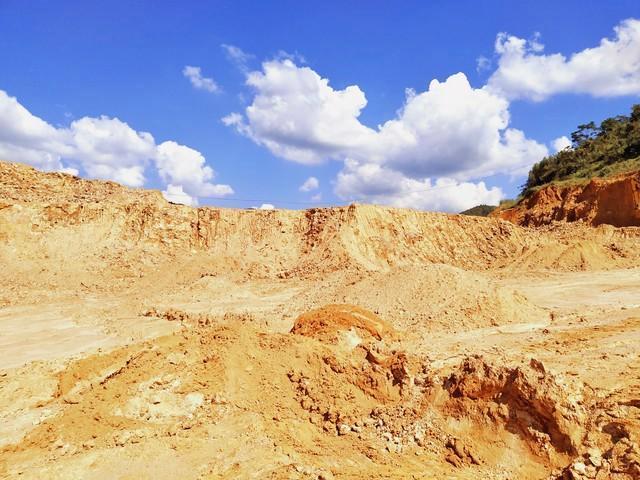 扛不住了？稀土价格飙升，日本军工叫苦连天，日媒：中国下手太狠 日本“去中国化”梦碎