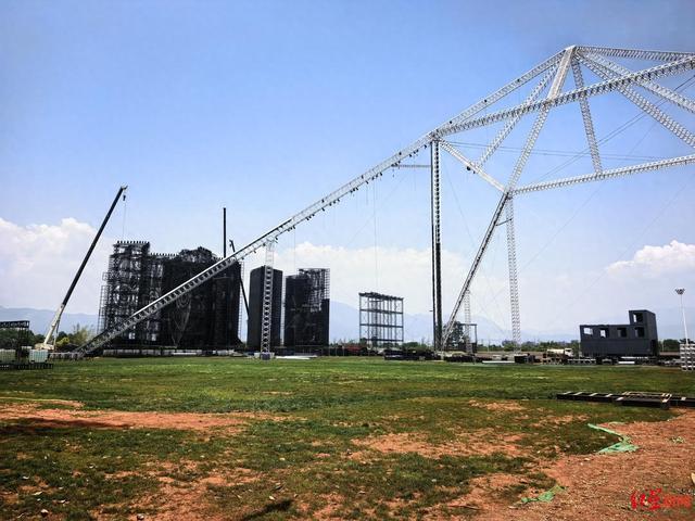 华晨宇演唱会当地民众发声