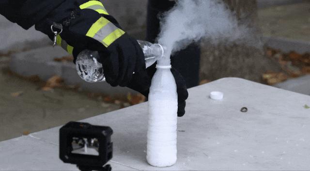 这个东西千万别放冰箱 会爆炸 干冰的四大风险