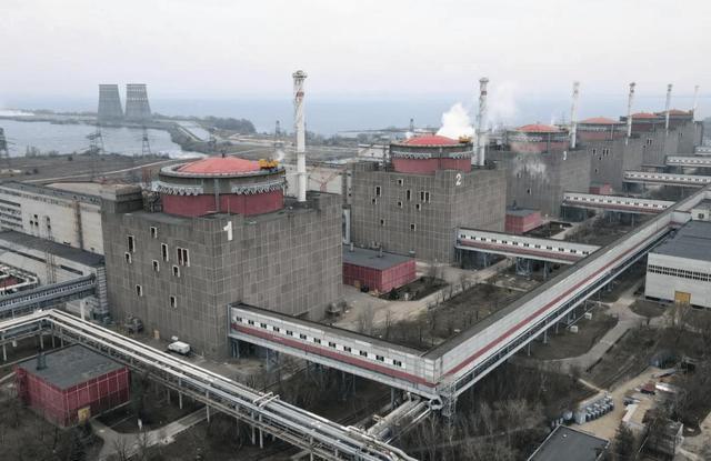 特朗普称将协助多国船只安全驶出霍尔木兹海峡 美伊谈判僵局持续