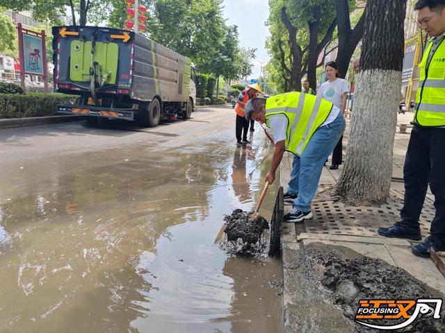 湖北荆州中心城区全面开启清淤清洁 全民动手共建家园