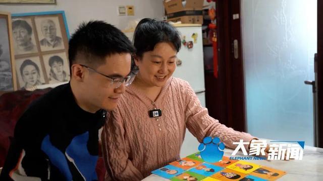 孕妻脑梗变3岁 丈夫陪她“重新长大”