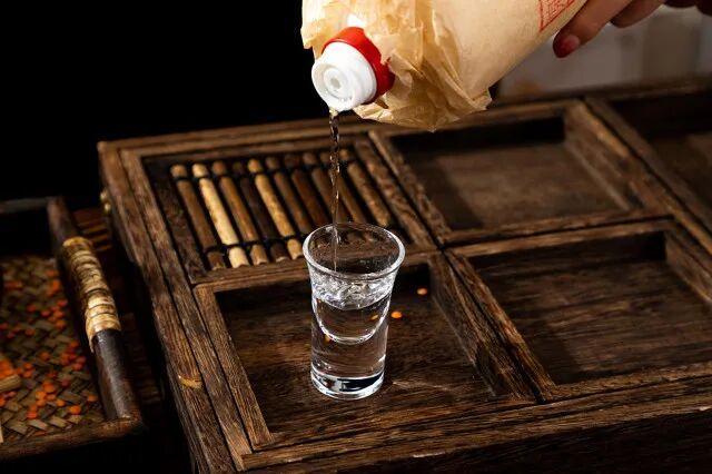 通宵饮酒后猝死同饮者被判赔10万
