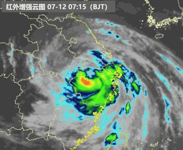 巴威预计今天傍晚越过上海同纬度 风雨影响持续