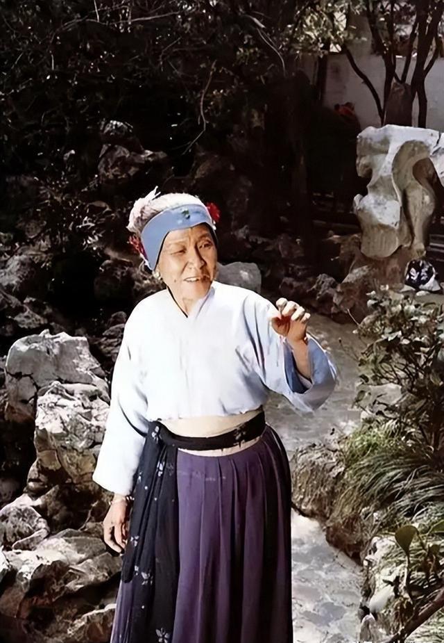 博主:一代人的大观园终落幕 刘姥姥的笑声犹在耳边