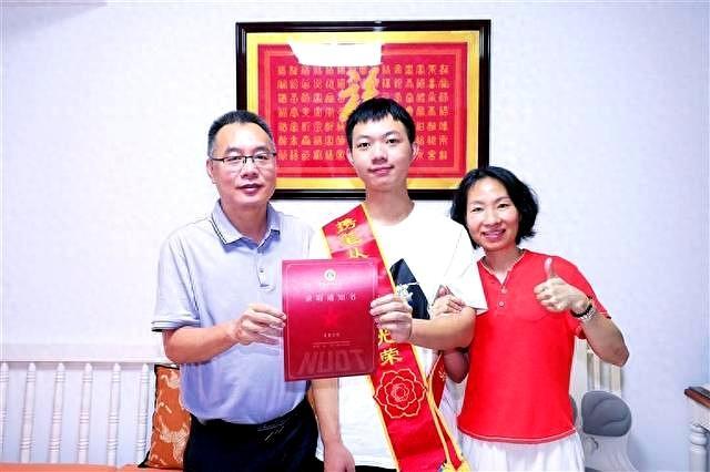 三亚学子圆梦国防科大