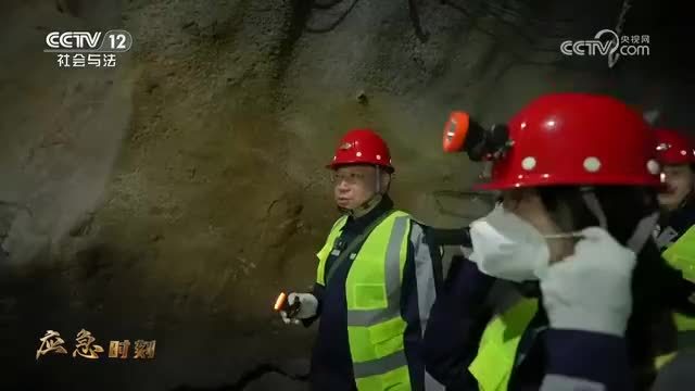 中央巡查组夜查 喝酒值班人员匆匆赶来 消防安全隐患凸显