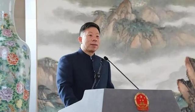 中国驻菲使馆：美军想在菲律宾中资钢铁厂做什么？无授权闯入引发争议