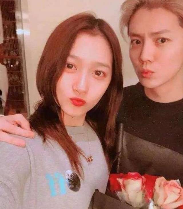 关晓彤陈星旭拥吻路透 求婚名场面曝光