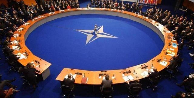 专家：德战后政治版图发生历史性裂变 领土争议再起波澜