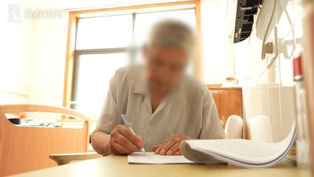 老人带两智残儿子入住养老院 难题终得解