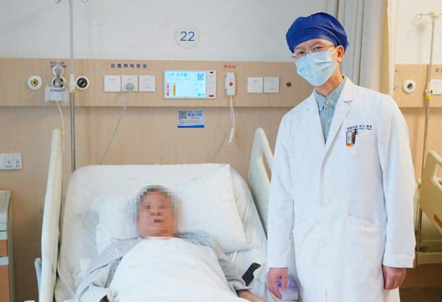 老人频繁头晕确诊盗血综合征