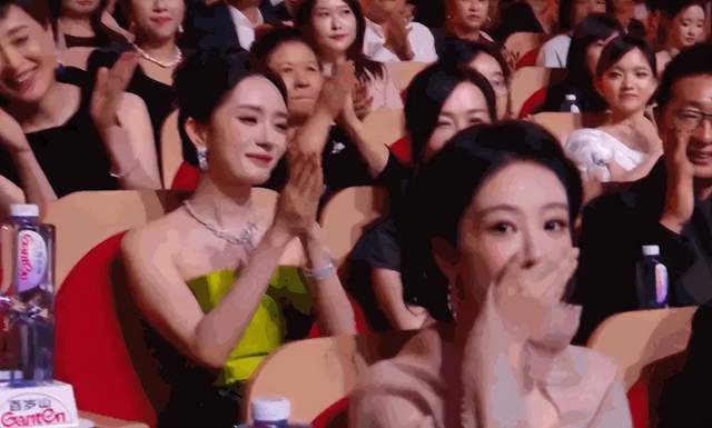 宋佳金虎睨后 实力与柔和并存