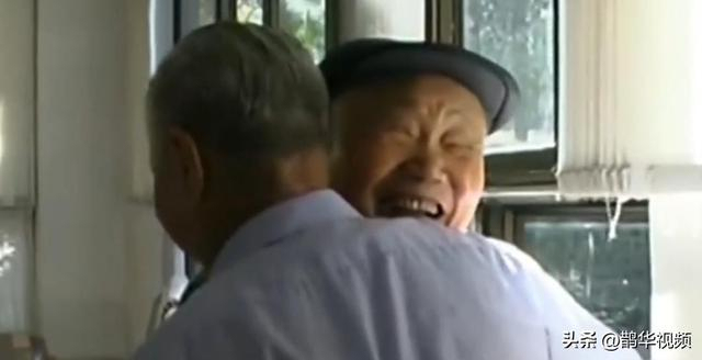 开国大典上他驾机飞过天安门 长征勇士的天空礼赞