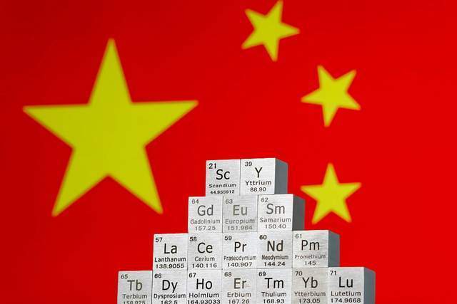 邱毅:氧化钇战备存量将尽日本急了 库存告急影响深远