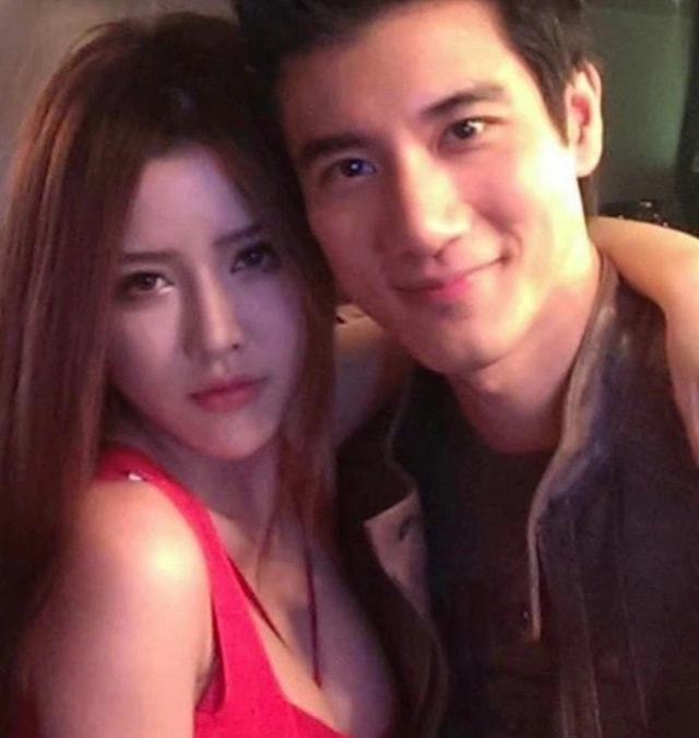 王力宏塌房后坑了周杰伦 招妓化名＂周先生＂