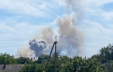克里米亚一空军基地发生爆炸