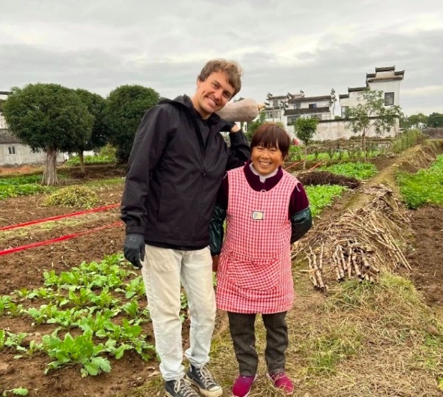 第一批外国女婿已经开始回农村了