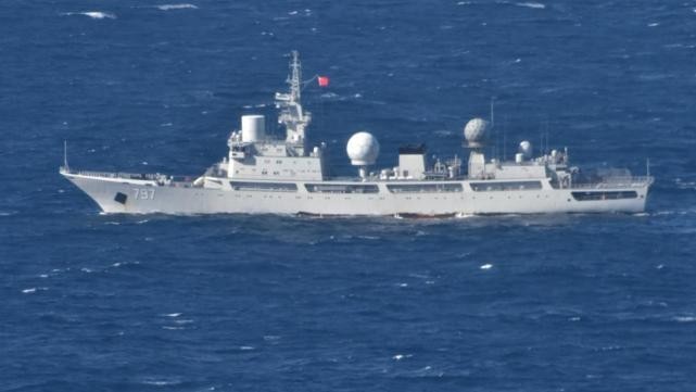 澳最大规模军演开幕在即 中国海军情报船又来了