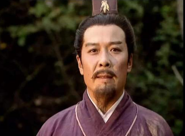 刘备的成功和“刘皇叔”关系有多大？两汉王族：说起这个全是泪