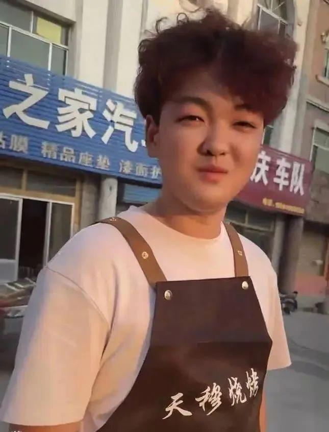 205斤小伙被大风吹倒 头着地滚翻 罕见强风引热议