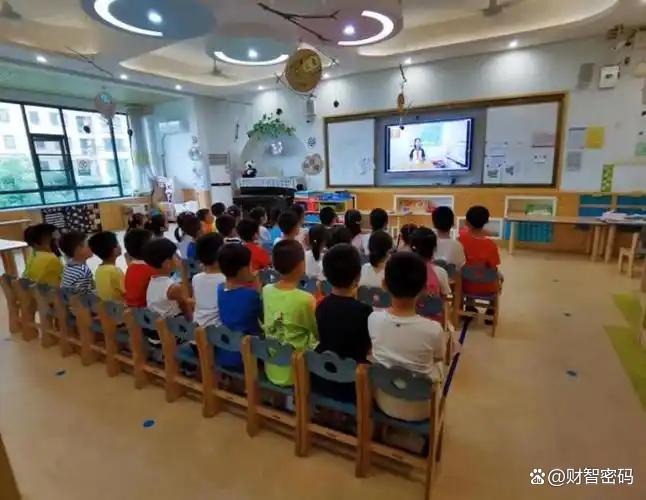 幼兒園招聘老師工資引發(fā)爭議 幼教薪資困境浮出水面