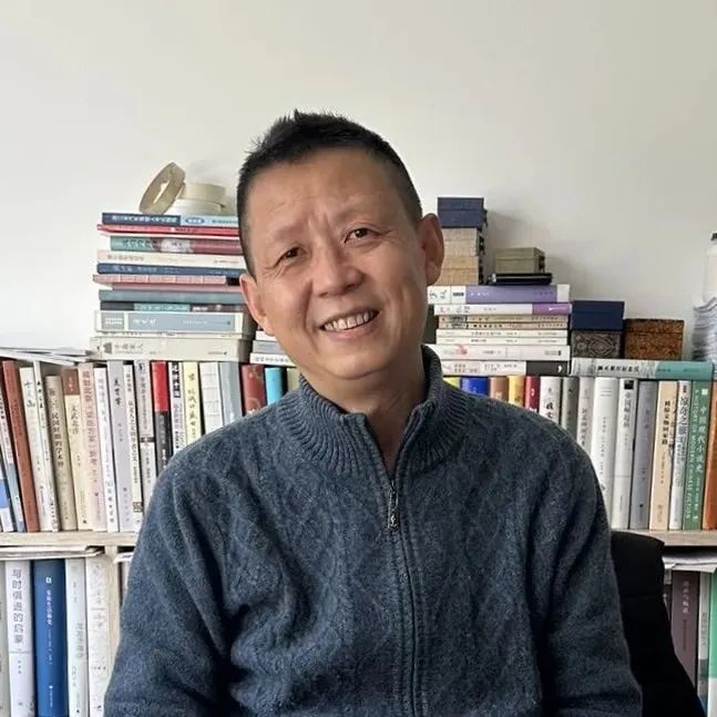 王犁新著《喧嚣与孤寂》丨在喧嚣与孤寂的辩证中,重现被遮蔽的艺术细节与精神轨迹