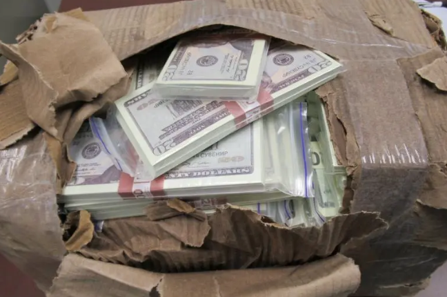 德国警方查获1亿美元假钞 来自土耳其准备运往美国